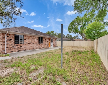 22538 Market Square Lane - Photo Thumbnail 15