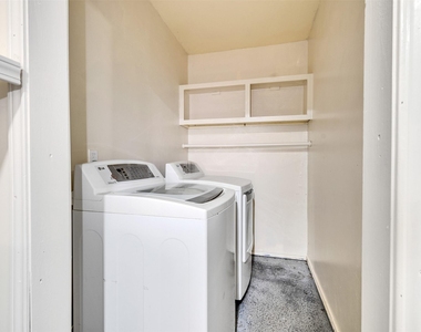 22538 Market Square Lane - Photo Thumbnail 5