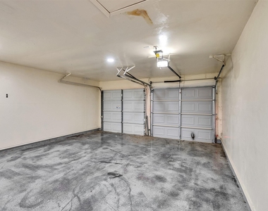 22538 Market Square Lane - Photo Thumbnail 32