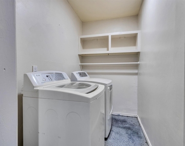 22538 Market Square Lane - Photo Thumbnail 16