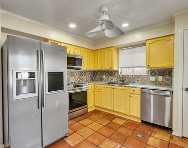 22538 Market Square Lane - Photo Thumbnail 3