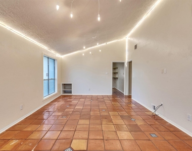 22538 Market Square Lane - Photo Thumbnail 25