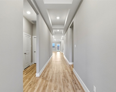 808 808 Marisol Bay Drive - Photo Thumbnail 6
