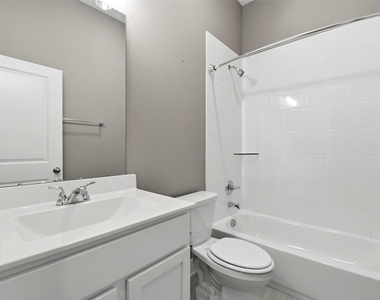 808 808 Marisol Bay Drive - Photo Thumbnail 36