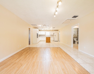 4113 Edison Street - Photo Thumbnail 3