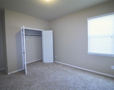 25311 Saddlebrook Ranch Drive - Photo Thumbnail 17