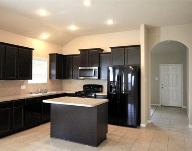 25311 Saddlebrook Ranch Drive - Photo Thumbnail 8