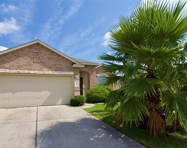 25311 Saddlebrook Ranch Drive - Photo Thumbnail 3