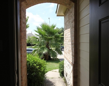 25311 Saddlebrook Ranch Drive - Photo Thumbnail 5
