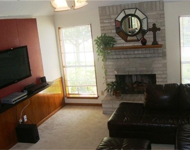 22818 Brafferton Lane - Photo Thumbnail 2