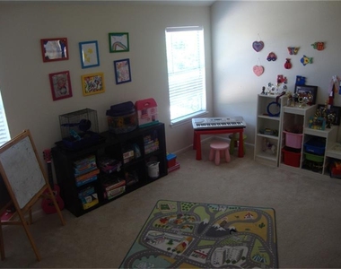 22818 Brafferton Lane - Photo Thumbnail 19