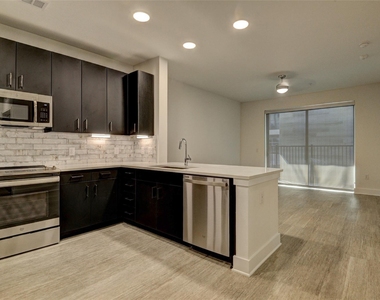 6400 Washington Avenue - Photo Thumbnail 1