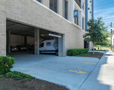 6400 Washington Avenue - Photo Thumbnail 45