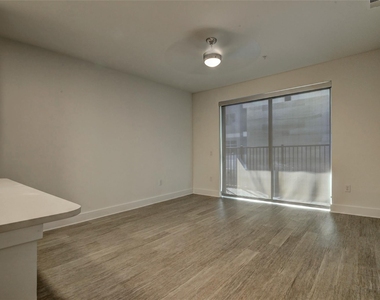 6400 Washington Avenue - Photo Thumbnail 3