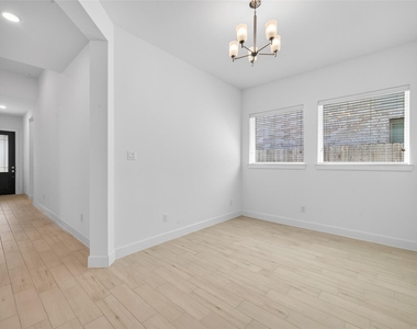 211 Amaranth Way - Photo Thumbnail 19