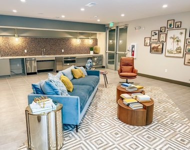 6400 Washington Avenue - Photo Thumbnail 32