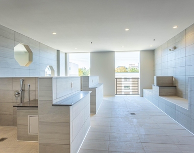 6400 Washington Avenue - Photo Thumbnail 28