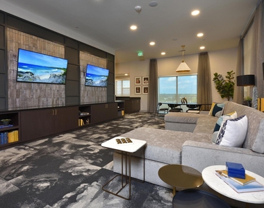 6400 Washington Avenue - Photo Thumbnail 12