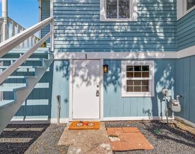 1814 33rd Street - Photo Thumbnail 1