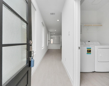 1062 Blue Stone Drive - Photo Thumbnail 11