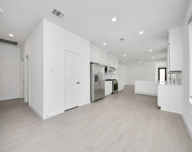 1062 Blue Stone Drive - Photo Thumbnail 32