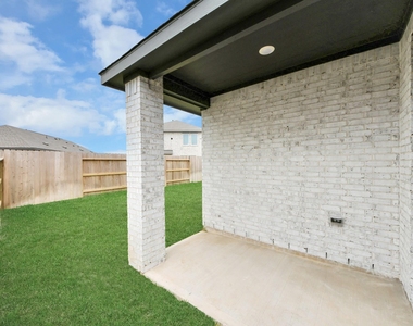1062 Blue Stone Drive - Photo Thumbnail 9