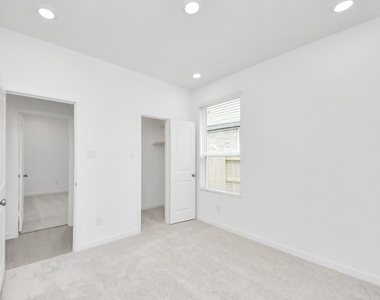 1062 Blue Stone Drive - Photo Thumbnail 38