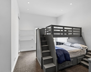1509 Banks Street - Photo Thumbnail 24