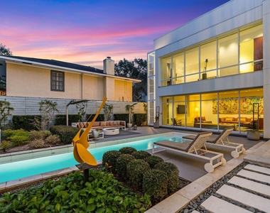 1509 Banks Street - Photo Thumbnail 1