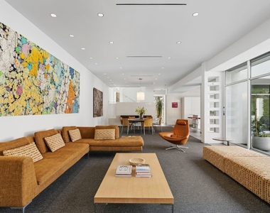 1509 Banks Street - Photo Thumbnail 9