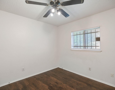 12718 Panay Drive - Photo Thumbnail 18