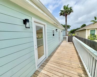 1312 35th Street - Photo Thumbnail 28
