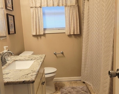 8534 Dillon Street - Photo Thumbnail 3