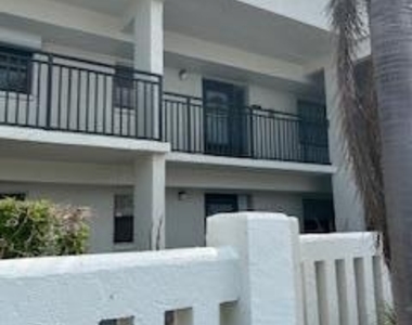 3165 N Atlantic Avenue - Photo Thumbnail 1