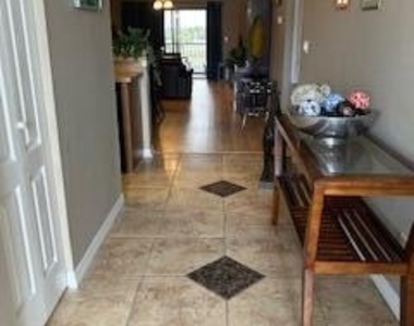 3165 N Atlantic Avenue - Photo Thumbnail 2