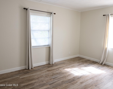 1100 Pine Street - Photo Thumbnail 9