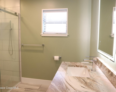1100 Pine Street - Photo Thumbnail 11
