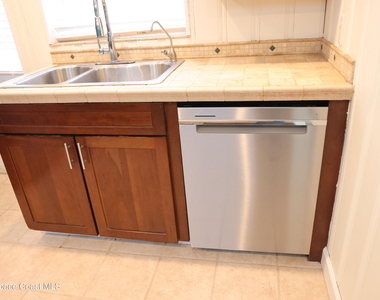 1100 Pine Street - Photo Thumbnail 7