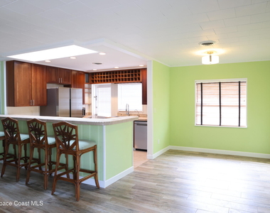 1100 Pine Street - Photo Thumbnail 3