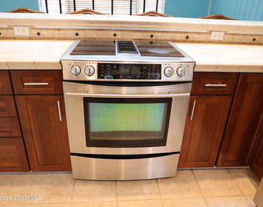 1100 Pine Street - Photo Thumbnail 5