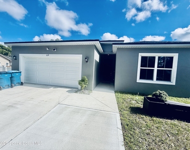 614 Lynbrook Street Nw - Photo Thumbnail 1