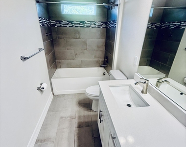 614 Lynbrook Street Nw - Photo Thumbnail 31