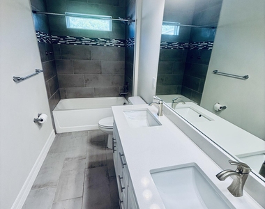 614 Lynbrook Street Nw - Photo Thumbnail 30