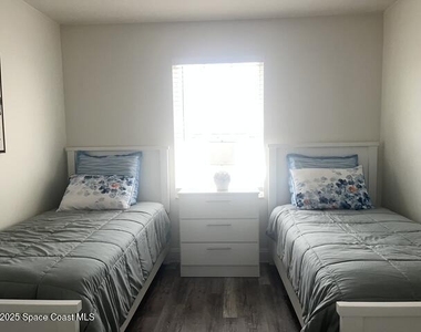 4270 Fairfax Street E - Photo Thumbnail 4