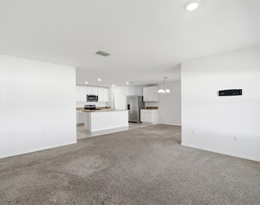 13196 Golden Lime Avenue - Photo Thumbnail 22