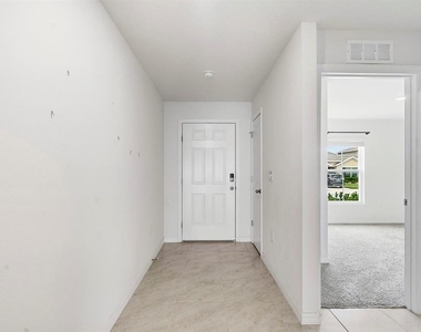 13196 Golden Lime Avenue - Photo Thumbnail 8