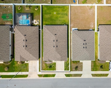 13196 Golden Lime Avenue - Photo Thumbnail 5