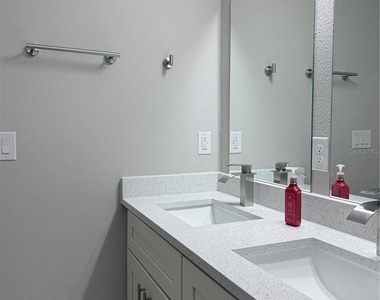 2186 W G Martinelli Boulevard - Photo Thumbnail 18