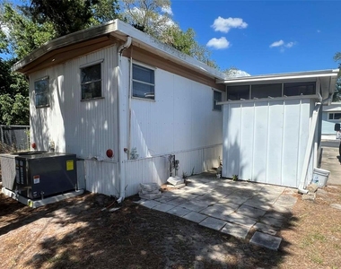 7801 34th Avenue N - Photo Thumbnail 16