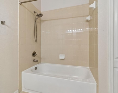3566 High Hampton Circle - Photo Thumbnail 11